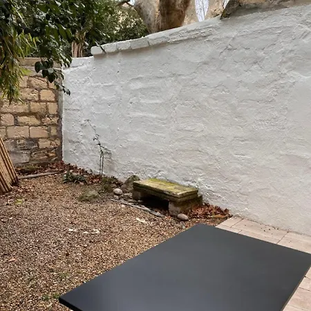 Charmante Maison De Avec Cour Interieur